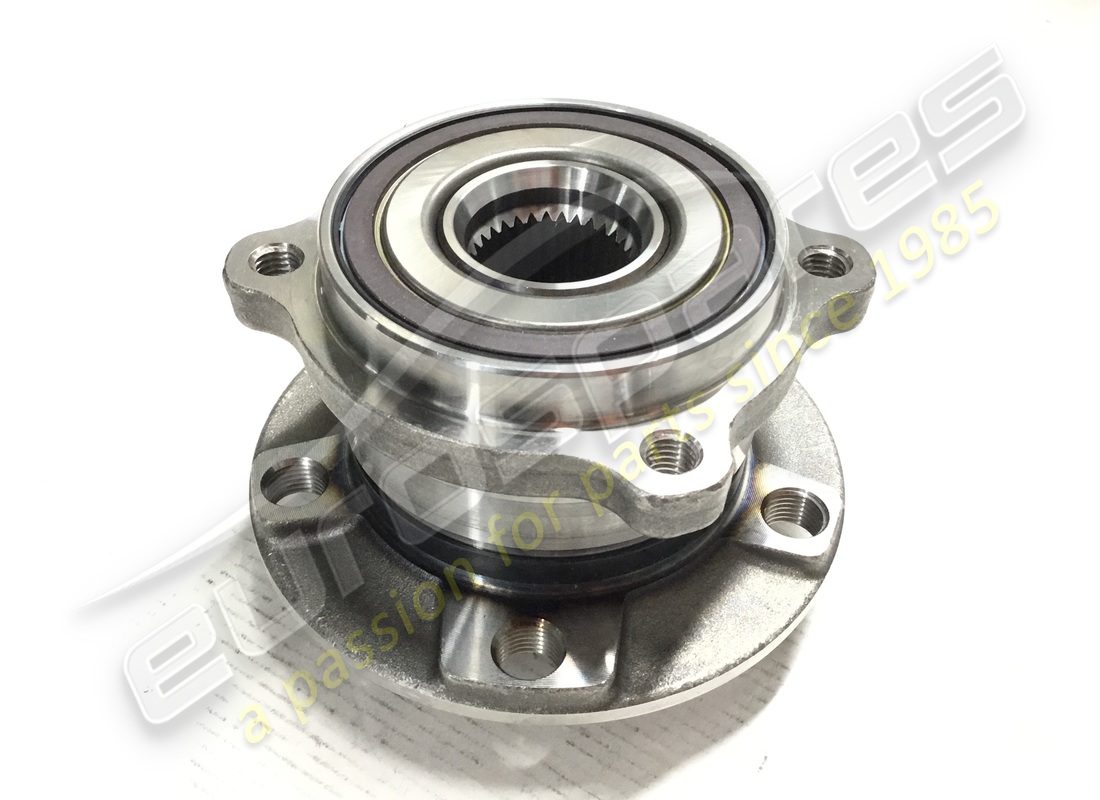 new maserati complete rear bearing wheel. part number 675000063 (2)