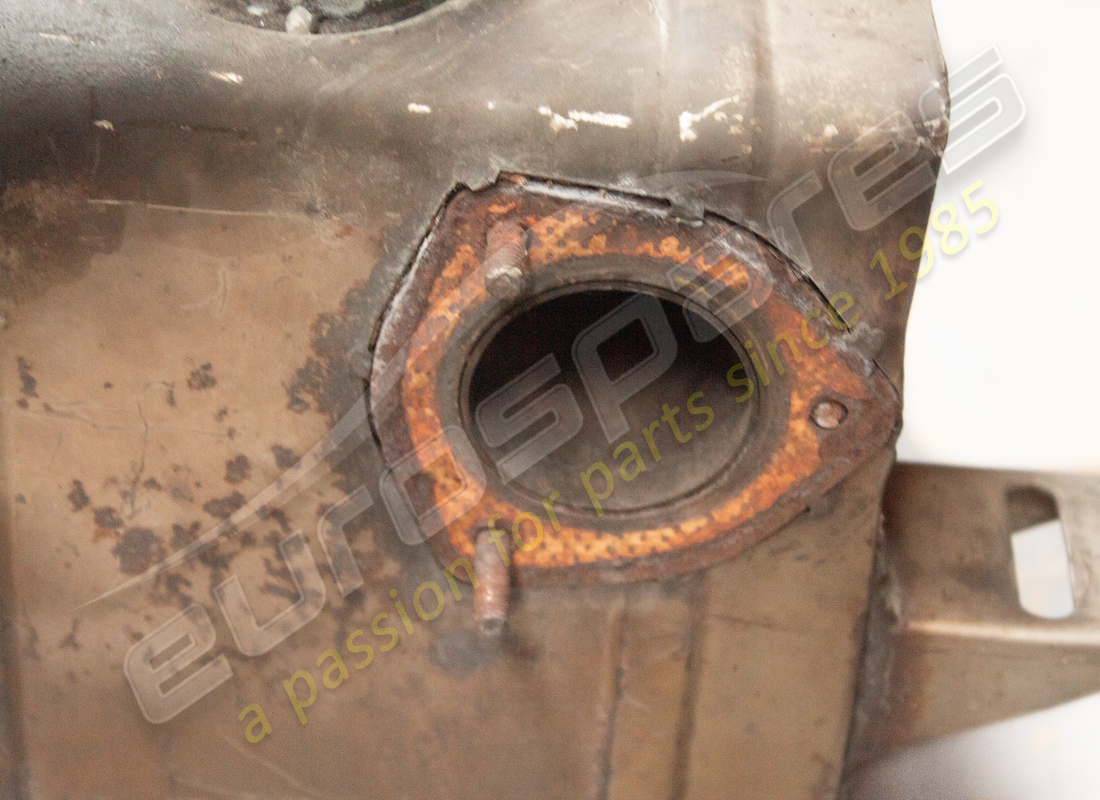 used lamborghini muffler (assembly). part number 004430979 (2)