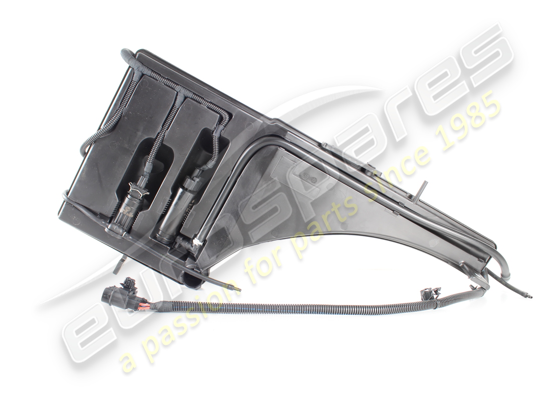 NEW MASERATI WINDSCREEN WASHER TANK. PART NUMBER 670032343 (1) new maserati windscreen washer tank. part number 670032343 (1)