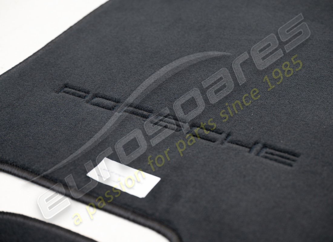NEW PORSCHE FLOOR MAT 1 SET CARPET RIGHT-HAND DRIVE. PART NUMBER 000043156225FV (2) new porsche floor mat 1 set carpet right-hand drive. part number 000043156225fv (2)
