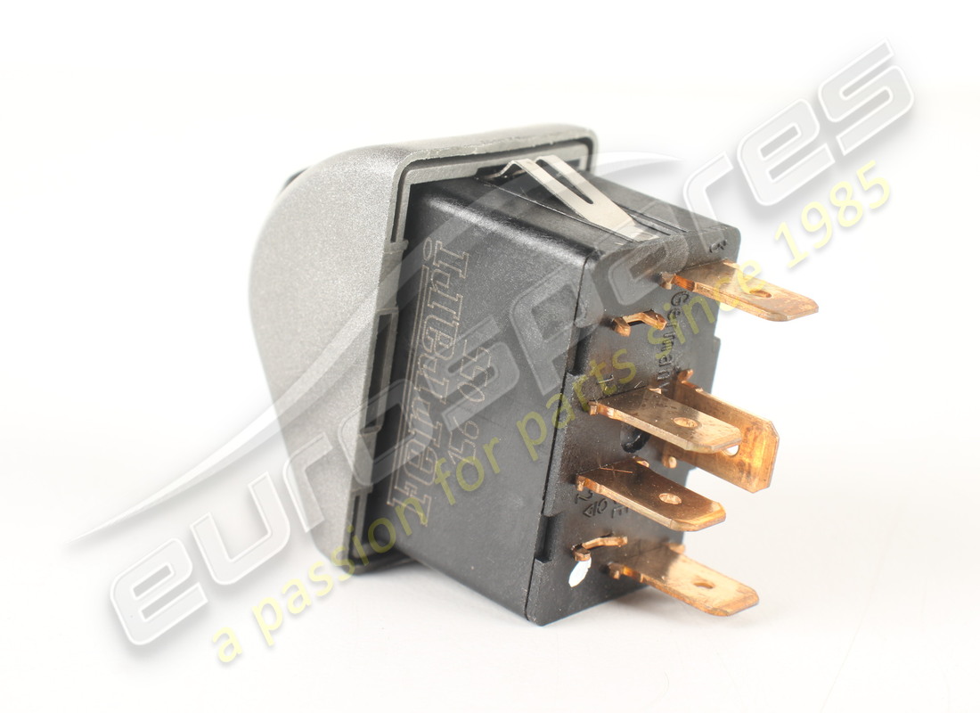 new ferrari switch. part number 156055 (2)