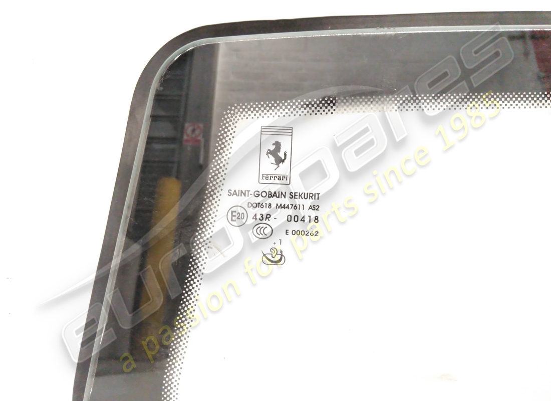 new ferrari rear screen glass. part number 81784500 (2)