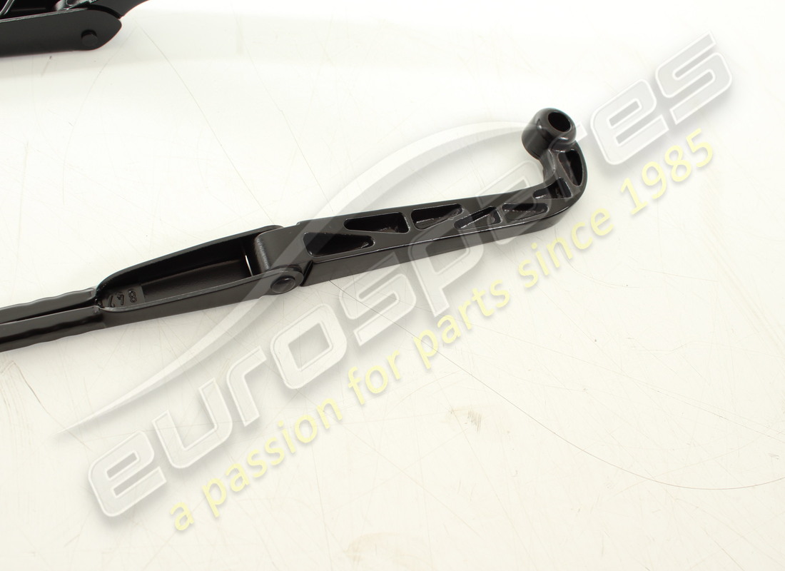 new ferrari driver side windshield arm right hand drive. part number 65849400 (9)