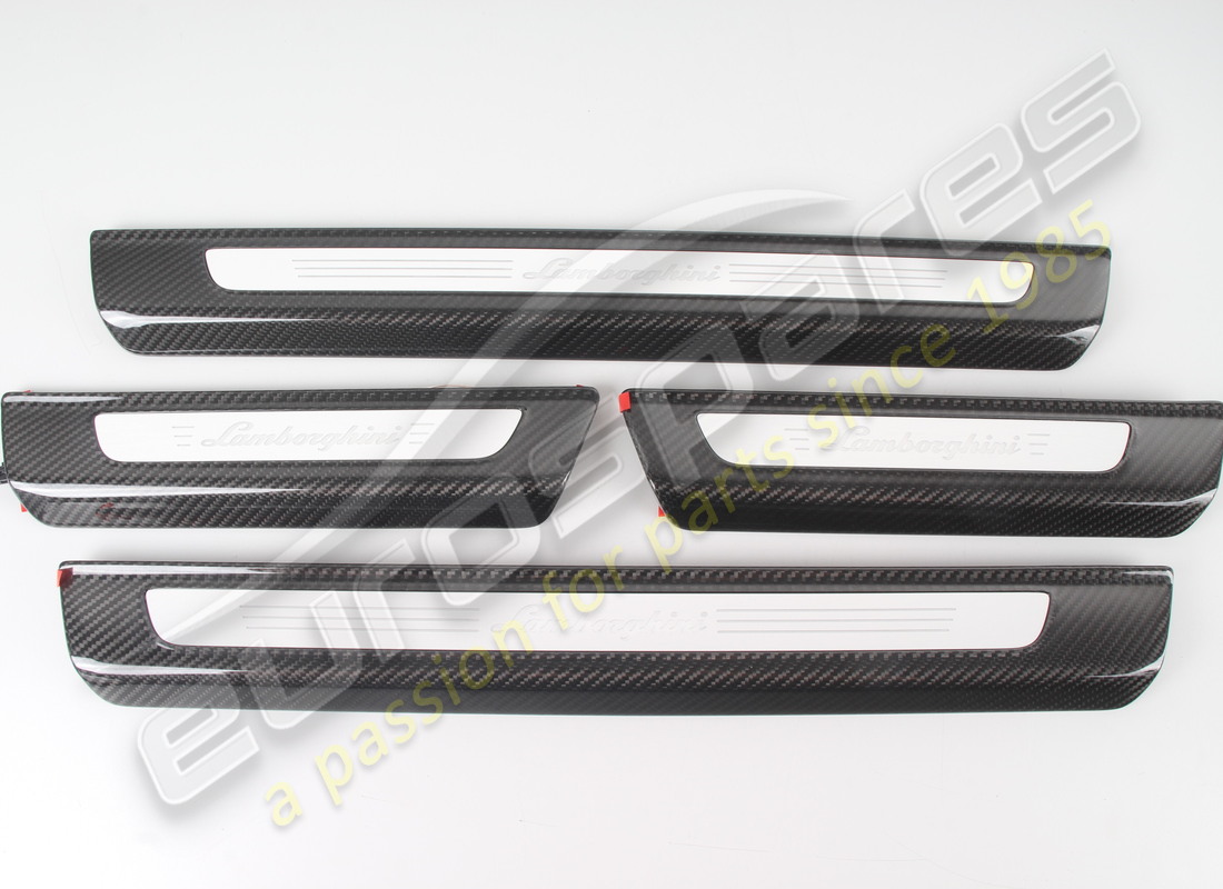 new lamborghini kit kickplate urus cfk backlit. part number 4ml069641b (2)