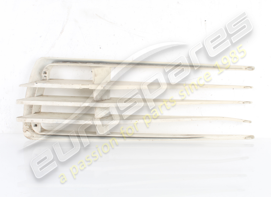 new (other) ferrari rh rear wing grille. part number 62529610 (2)