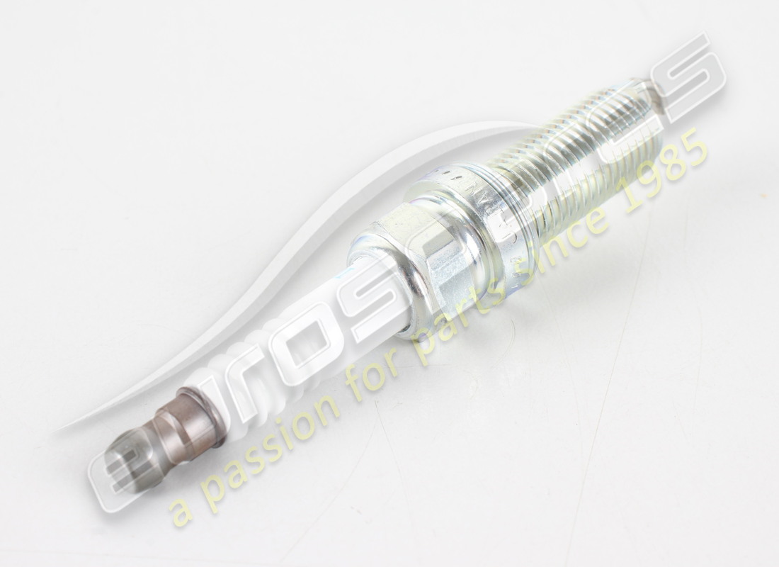 new mclaren spark plug. part number 1211f1893cp (2)