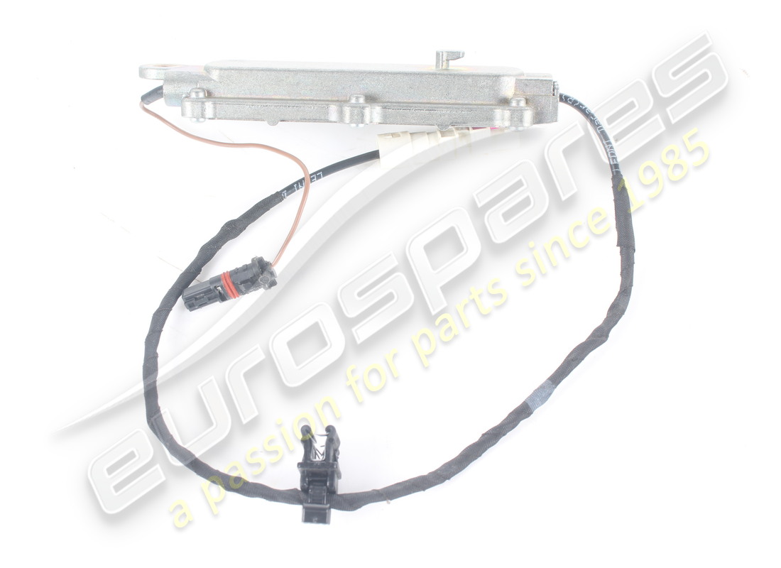 used lamborghini antenna amplifier. part number 4s0035225 (2)