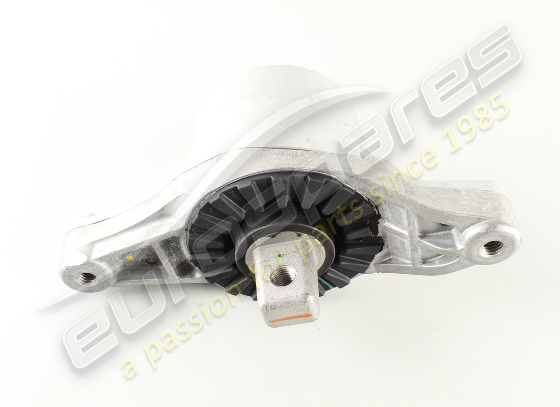 NEW MASERATI LH ENGINE MOUNT. PART NUMBER 670003629 (1) new maserati lh engine mount. part number 670003629 (1)