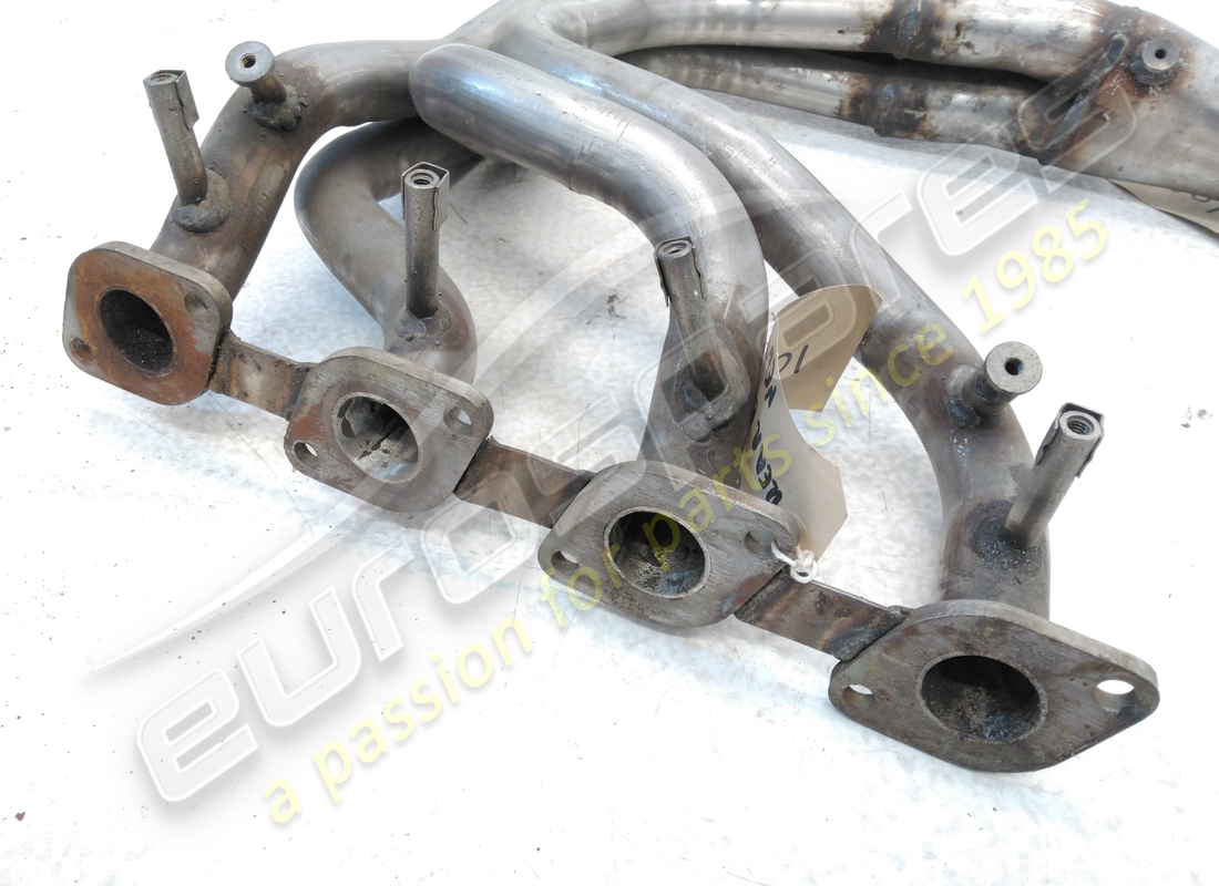 new ferrari 208gt4 74-80 rear manifold. part number 108434 (3)