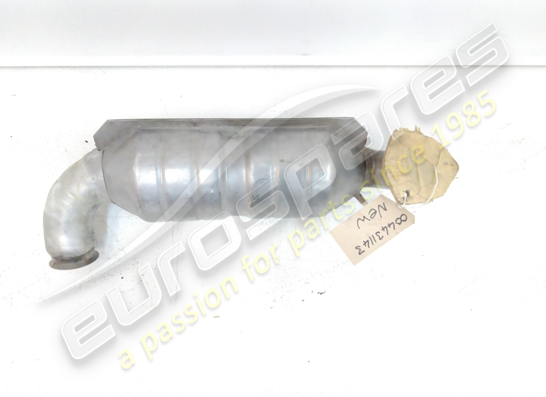 new lamborghini lh catalytic converter assembly. part number 004431143 (2)