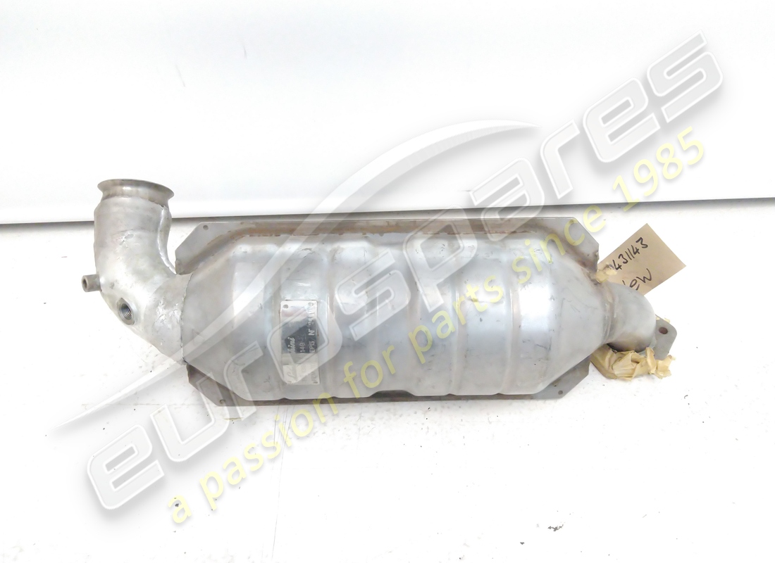 new lamborghini lh catalytic converter assembly. part number 004431143 (1)