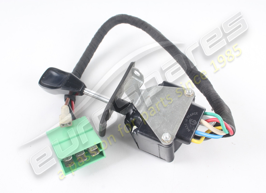 NEW MASERATI INDICATOR/LIGHT STALK. PART NUMBER 122BL79651 (5) new maserati indicator/light stalk. part number 122bl79651 (5)