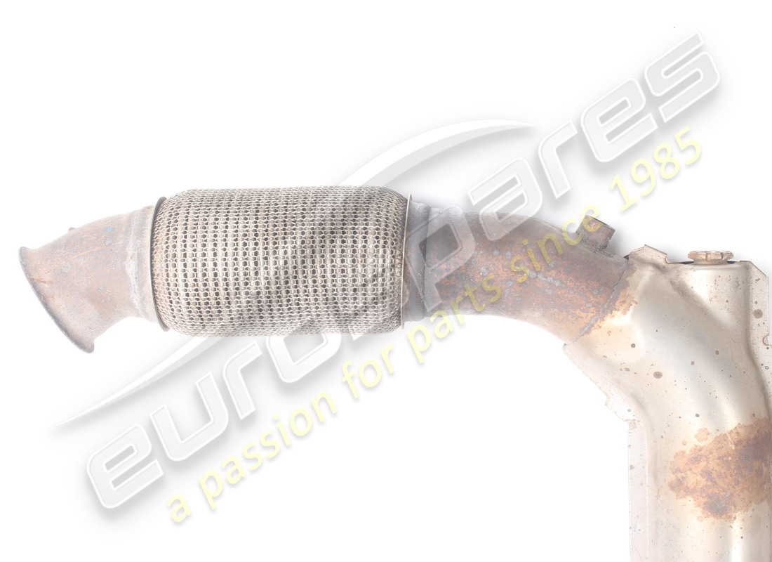 USED MASERATI CENTRAL MUFFLER. PART NUMBER 670034578 (2) used maserati central muffler. part number 670034578 (2)