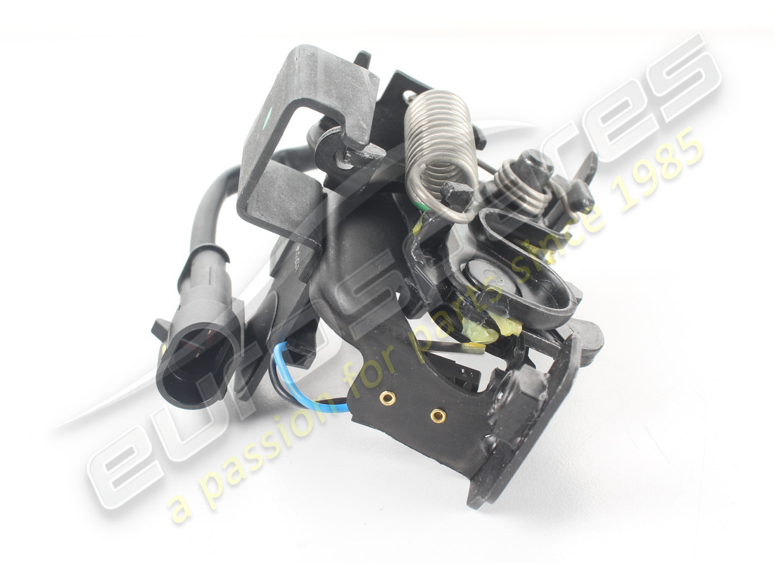 NEW MASERATI BONNET LOCK. PART NUMBER 670152938 (2) new maserati bonnet lock. part number 670152938 (2)