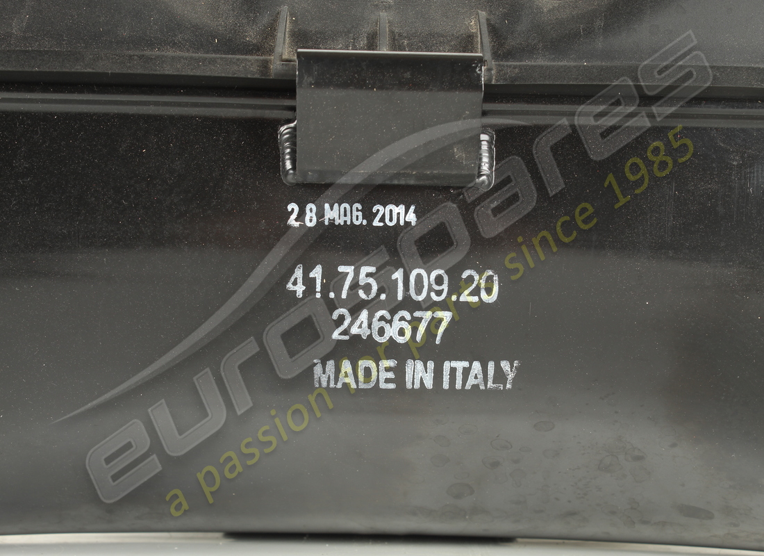 USED FERRARI AIR FILTER BOX COMPLETE. PART NUMBER 284707A (4) used ferrari air filter box complete. part number 284707a (4)