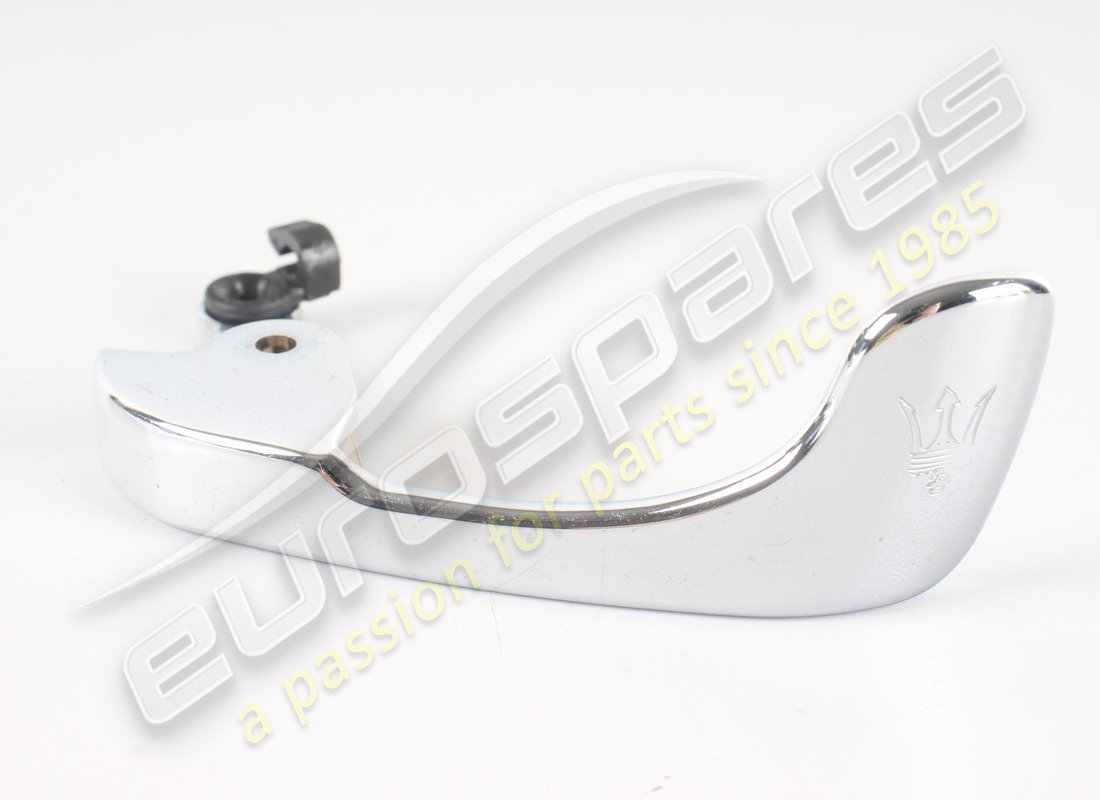 new maserati lh door internal handle. part number 374530147 (1)
