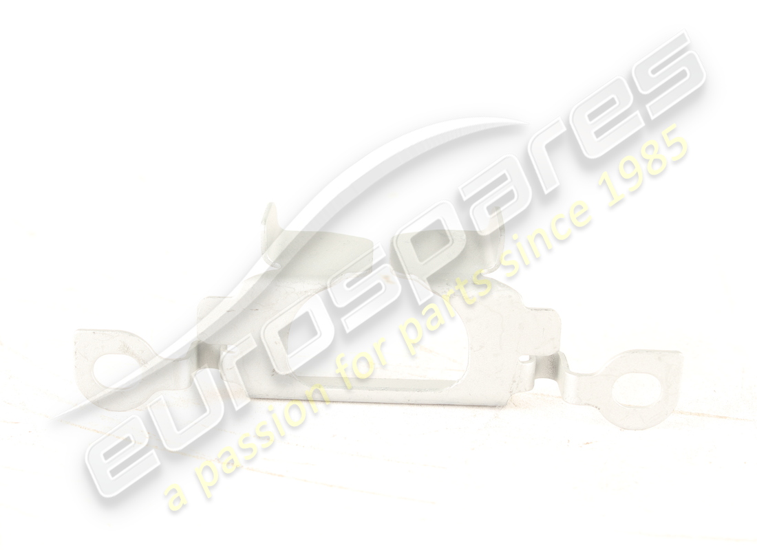 new maserati reaction small plate d.i.h. part number 233371 (1)