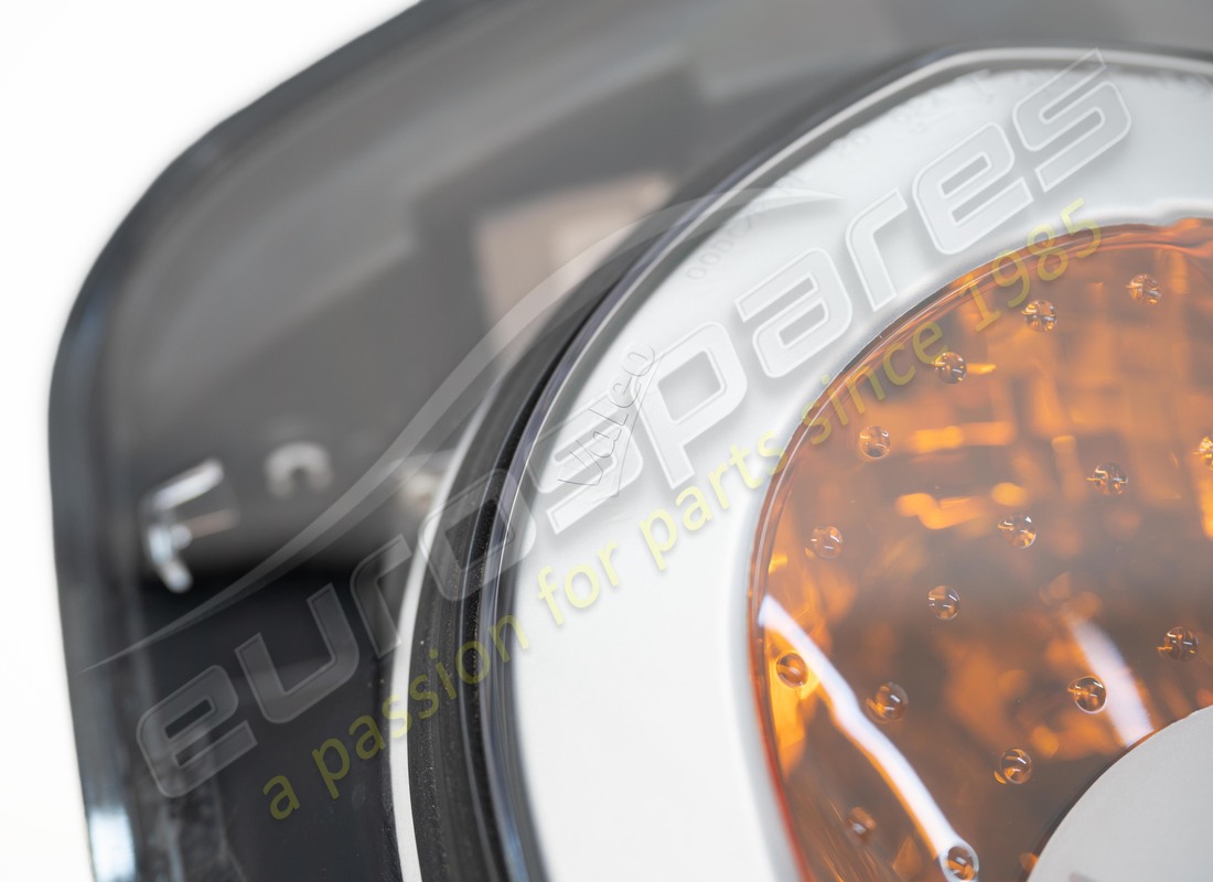 NEW FERRARI RH HEADLIGHT LOW/HIGH BEAM. PART NUMBER 204719 (4) new ferrari rh headlight low/high beam. part number 204719 (4)