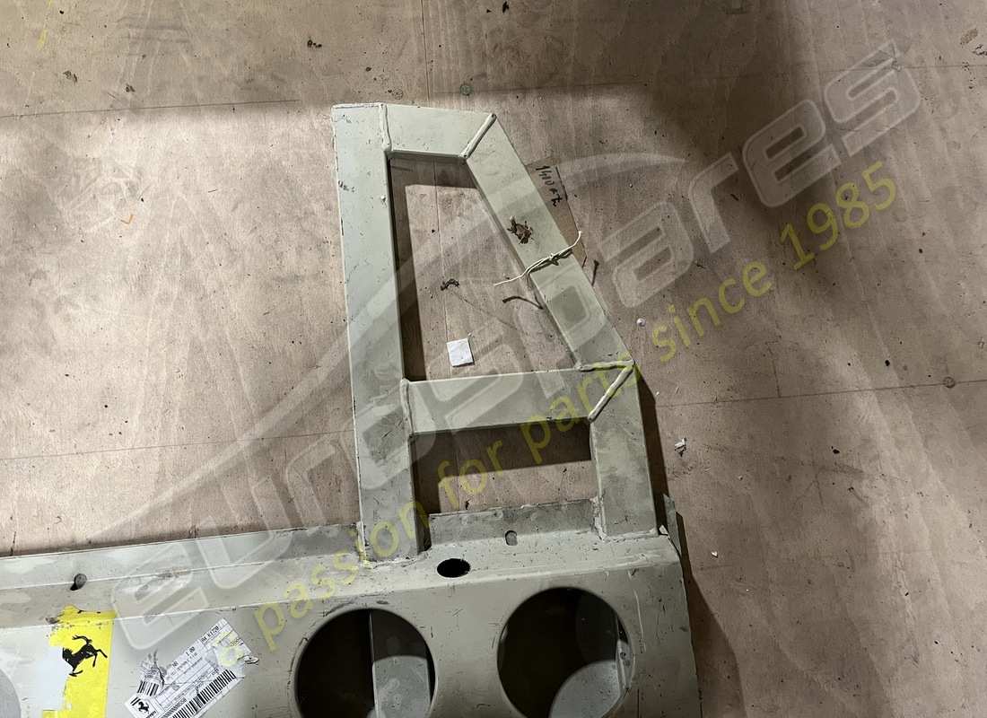 new ferrari rh outer pillar. part number 63211600 (2)