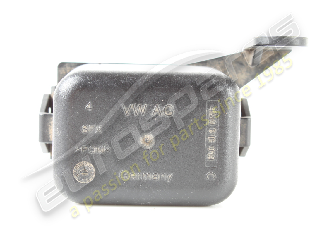 USED LAMBORGHINI MUFFLER PL73. PART NUMBER 4M0616010C (3) used lamborghini muffler pl73. part number 4m0616010c (3)