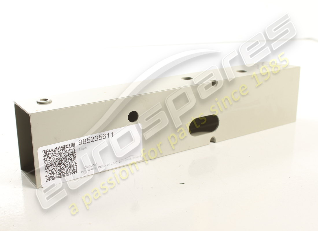 new ferrari rh front bumper pillar. part number 985235611 (2)