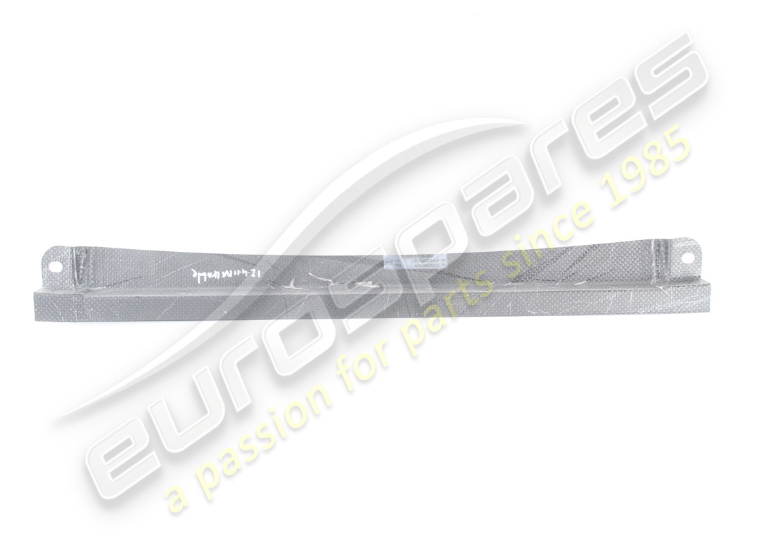 new ferrari centre rear cover. part number 82902300 (3)