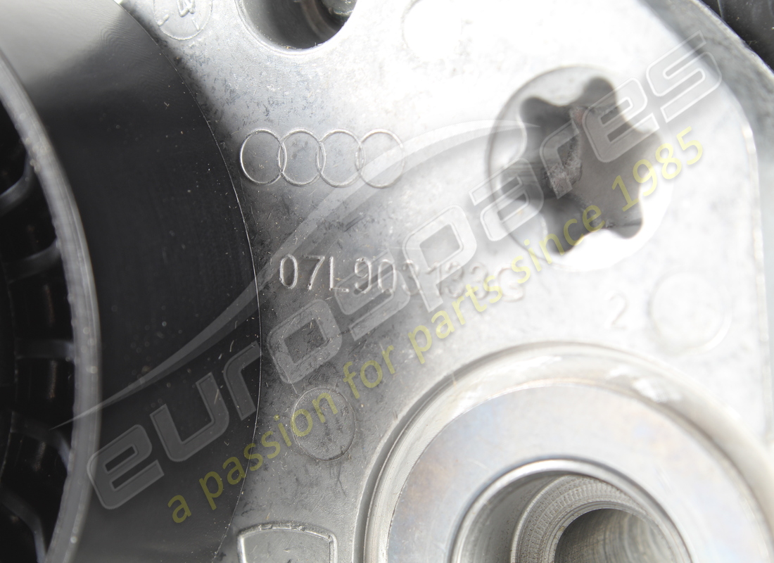new lamborghini tensioning roller. part number 07l903133g (2)