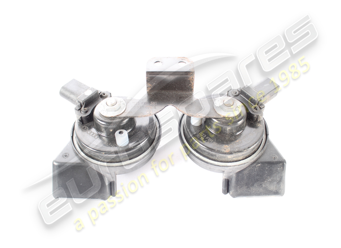 used lamborghini fanfare w.bracket. part number 400951206e (2)