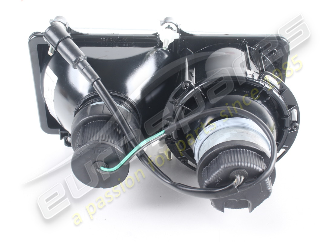 NEW FERRARI RH HEADLAMP. PART NUMBER 133080 (5) new ferrari rh headlamp. part number 133080 (5)