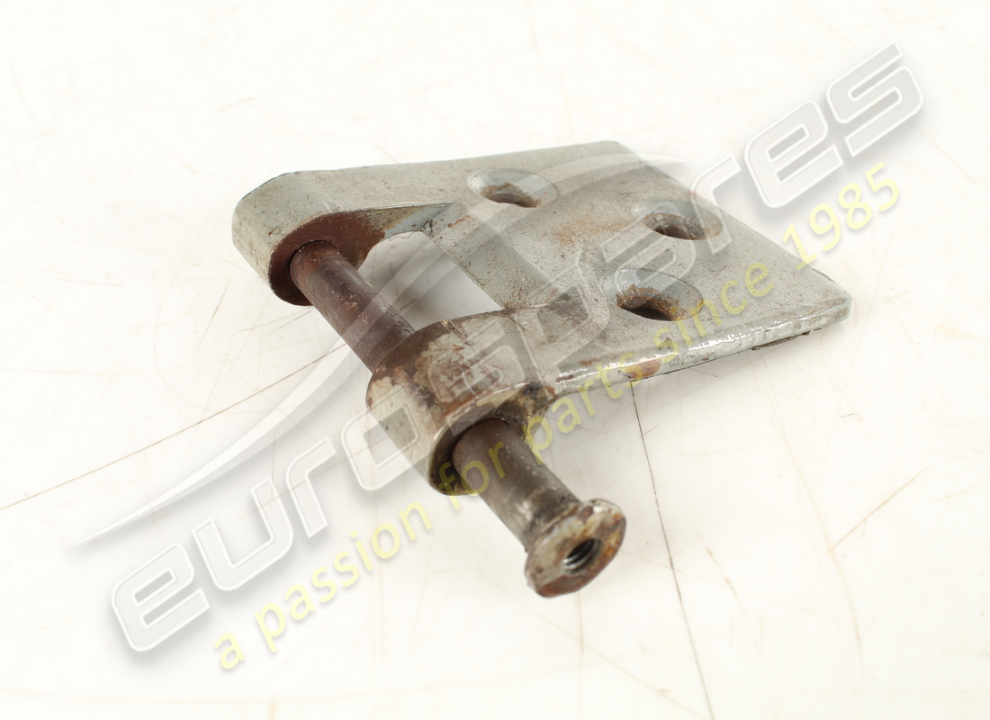 used ferrari hinge. part number 61483800 (3)