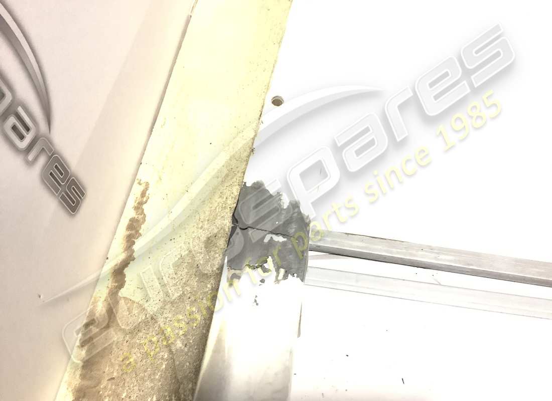 new lamborghini rh skirt exterior cover. part number 007010070 (4)