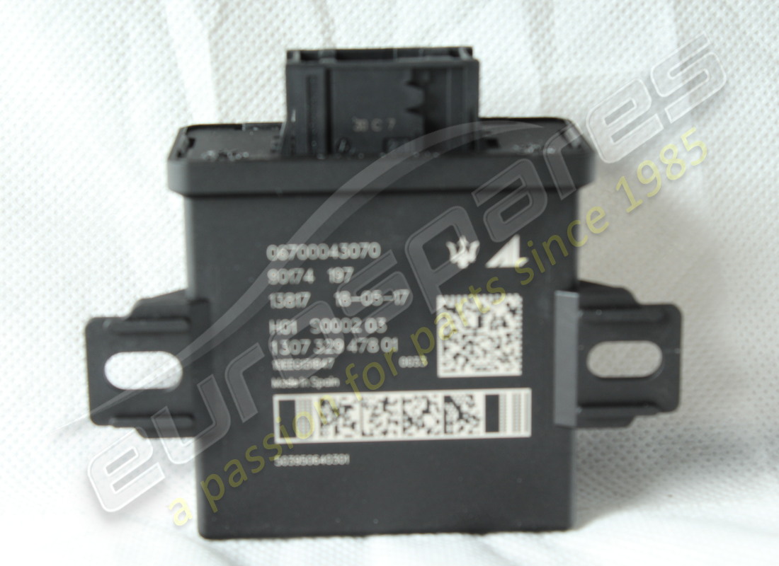 new maserati light control unit. part number 670004307 (3)