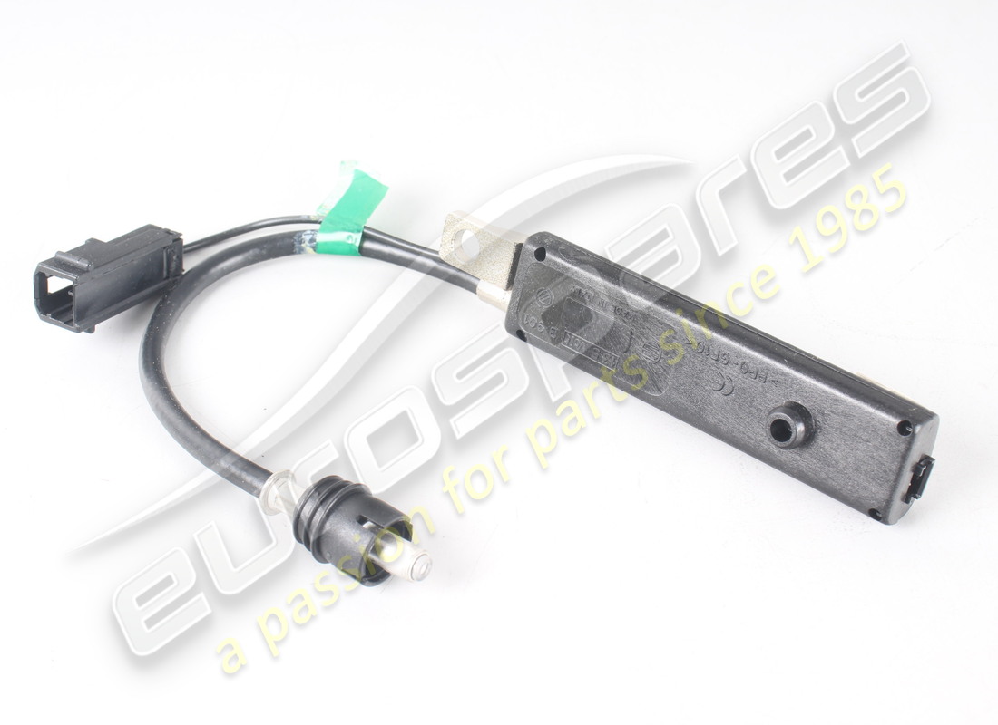 NEW FERRARI ANTENNA PRE AMPLIFIER. PART NUMBER 176238 (1) new ferrari antenna pre amplifier. part number 176238 (1)