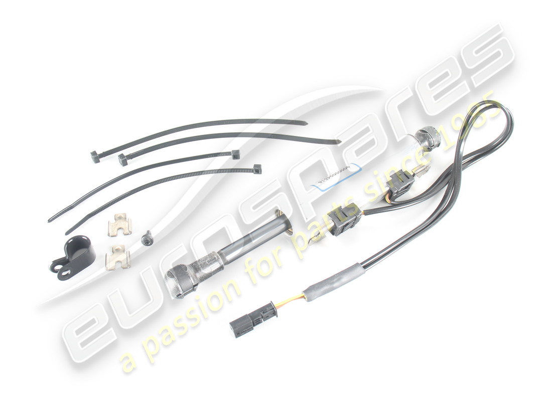 new maserati rh hydraulic cylinder. part number 83084400 (1)