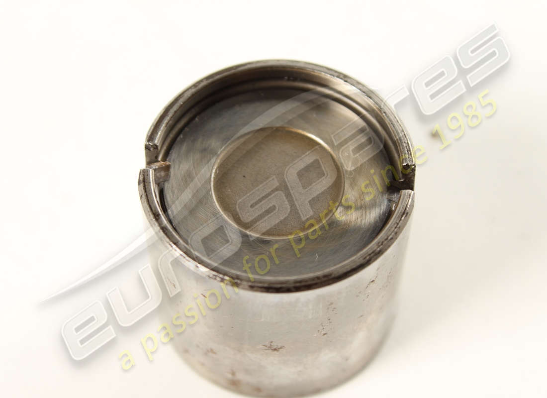 used ferrari tappet. part number 117562 (1)