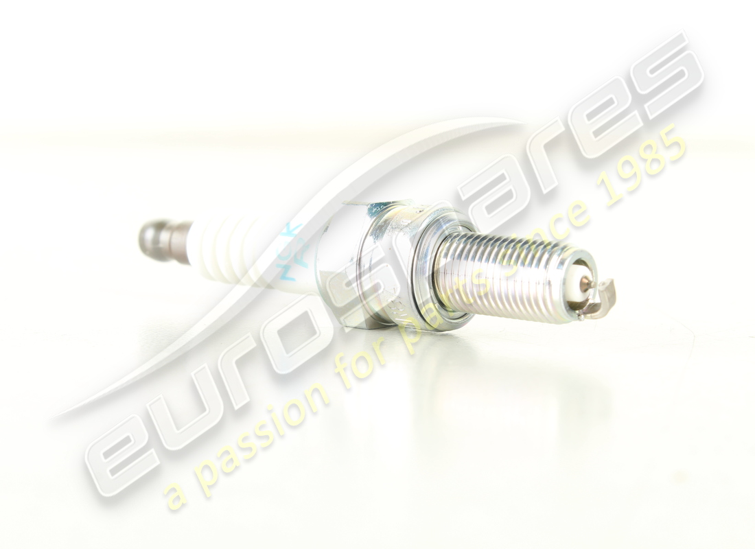 NEW MASERATI SPARK PLUG. PART NUMBER 168325 (3) new maserati spark plug. part number 168325 (3)