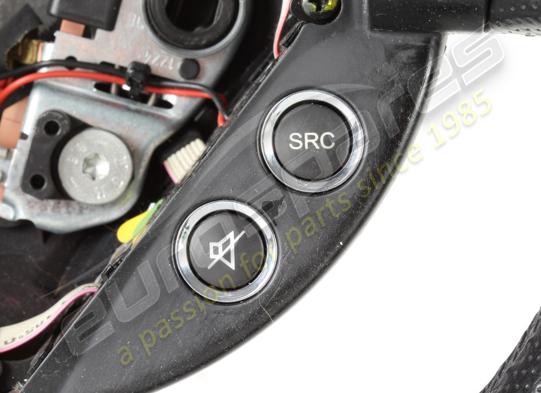 used maserati steering wheel black. part number 27328000 (8)