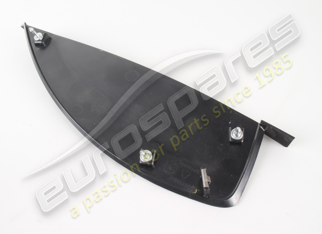 new ferrari rh lateral end panel. part number 85329900 (2)