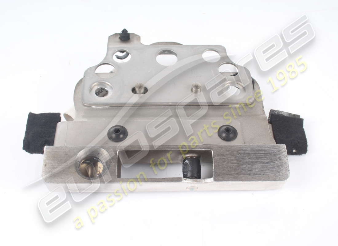 used ferrari striker lh complete. part number 83977900 (1)