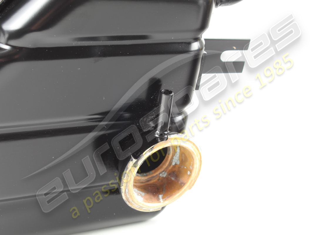 NEW OE WATER HEADER TANK. PART NUMBER 124264 (2) new oe water header tank. part number 124264 (2)