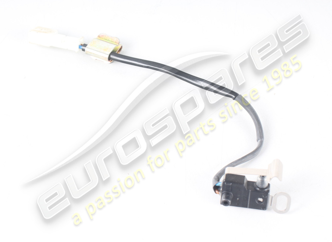 NEW FERRARI RH MICRO-SWITCH WITH LEVER. PART NUMBER 66456700 (1) new ferrari rh micro-switch with lever. part number 66456700 (1)
