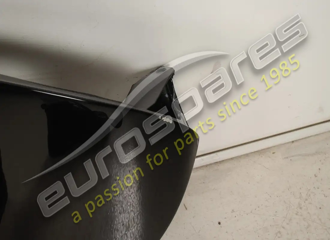 new (other) ferrari complete rear spoiler. part number 949122 (8)