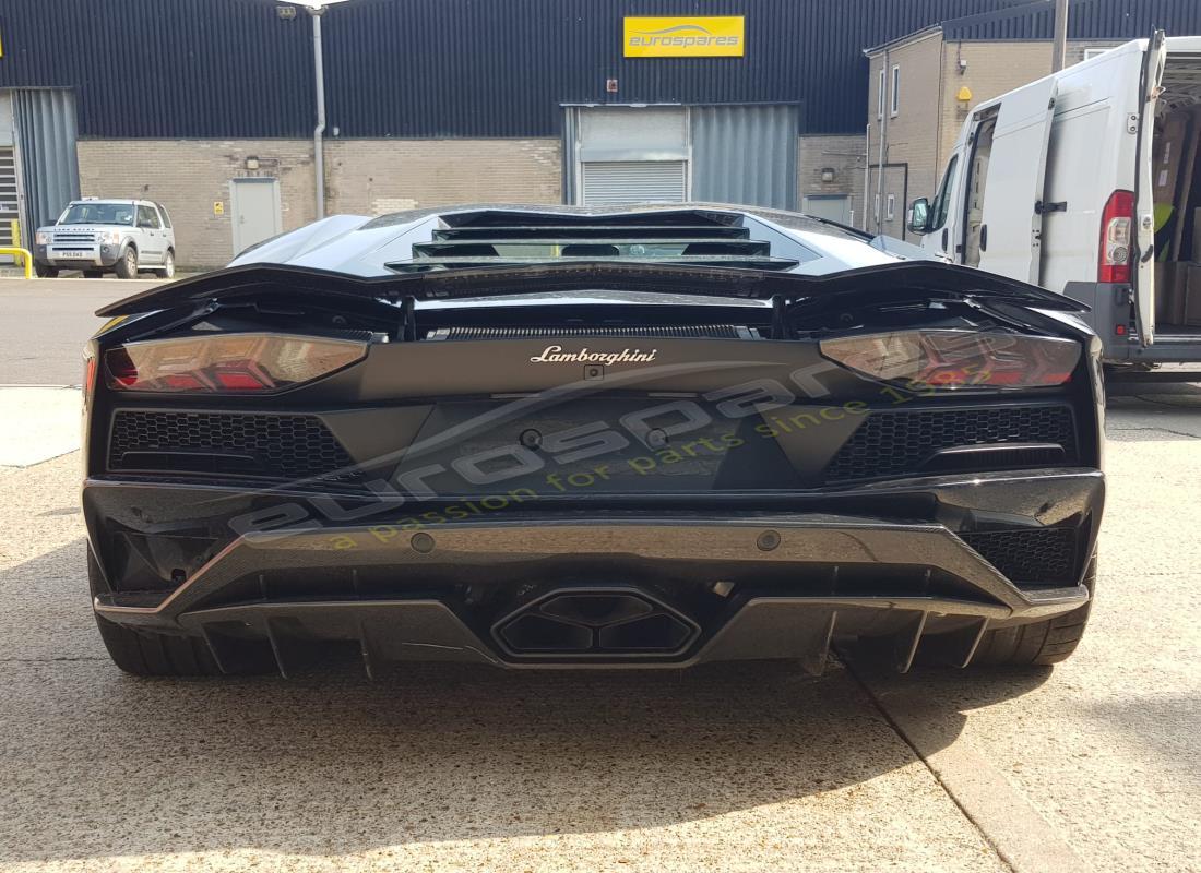 lamborghini lp740-4 s coupe (2018) with 6,254 miles, being prepared for dismantling #4