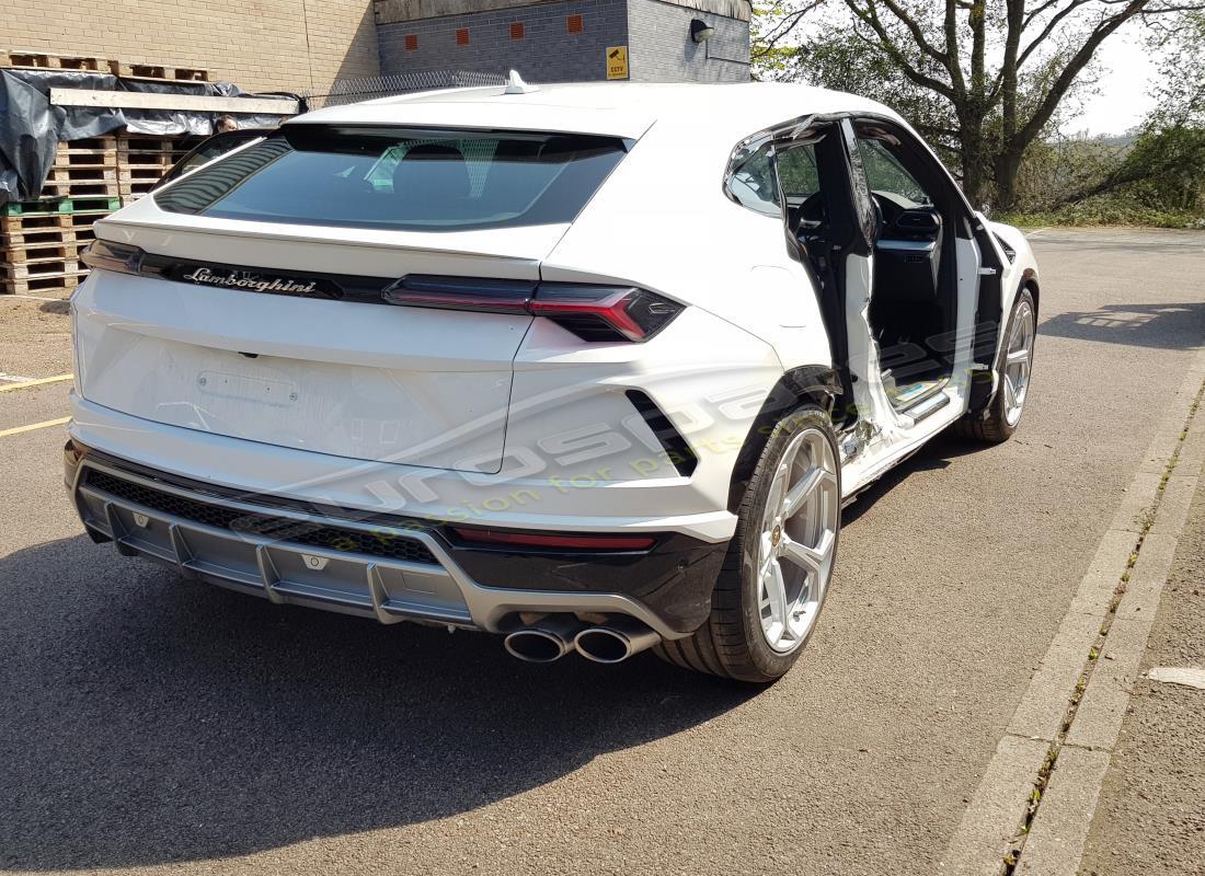 lamborghini urus (2019) with 200 miles, being prepared for dismantling #5