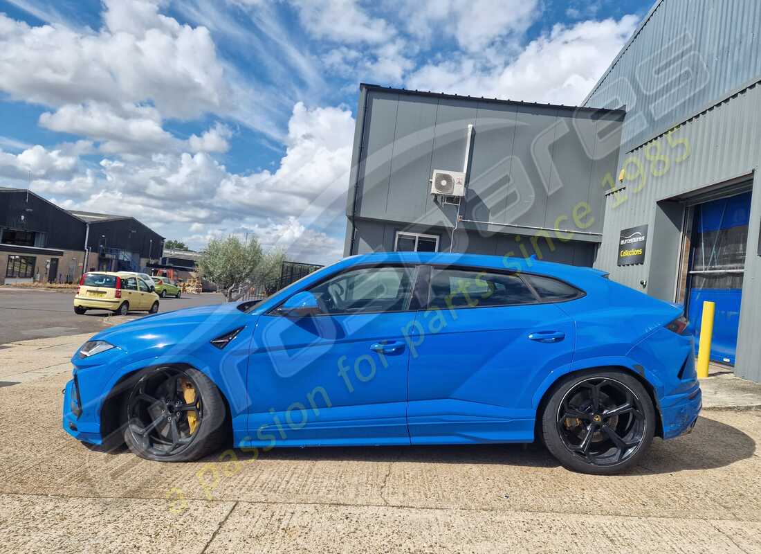 lamborghini urus (2020) with 13,163 miles, being prepared for dismantling #2