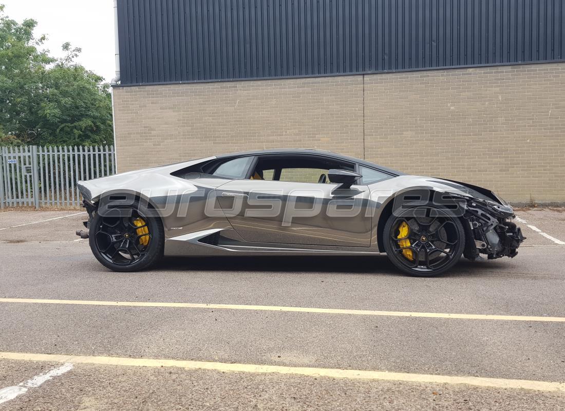 lamborghini lp610-4 coupe (2016) with 5,804 miles, being prepared for dismantling #6