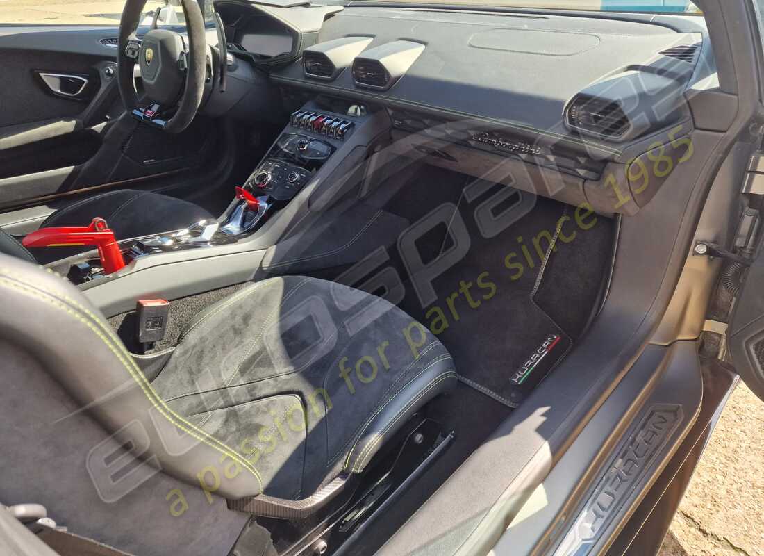 lamborghini 2017 (lp610-4 spyder) with 21,701 kilometers, being prepared for dismantling #10