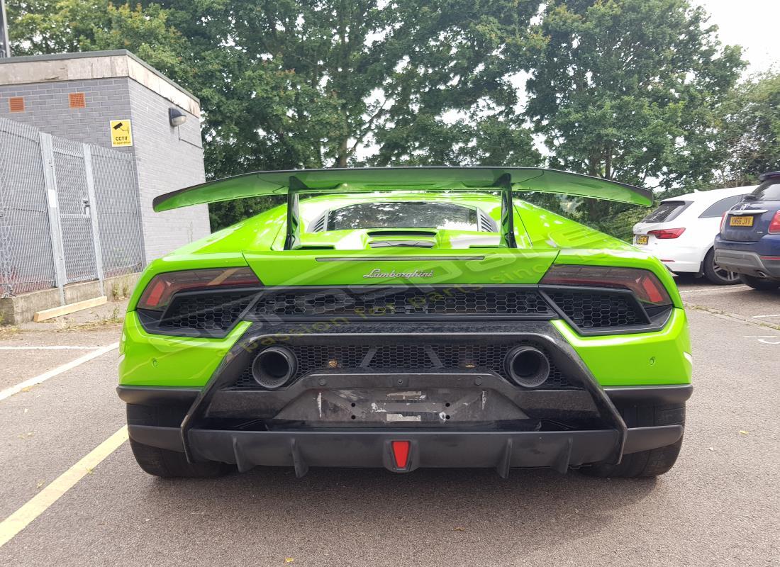 lamborghini performante coupe (2018) with 6,976 miles, being prepared for dismantling #4