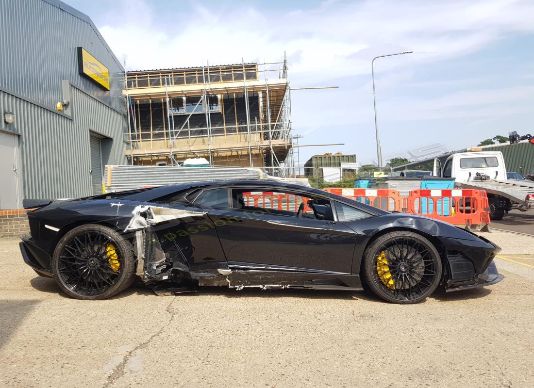 lamborghini 2018 (lp740-4 s coupe) with 6,254 miles, being prepared for dismantling #6