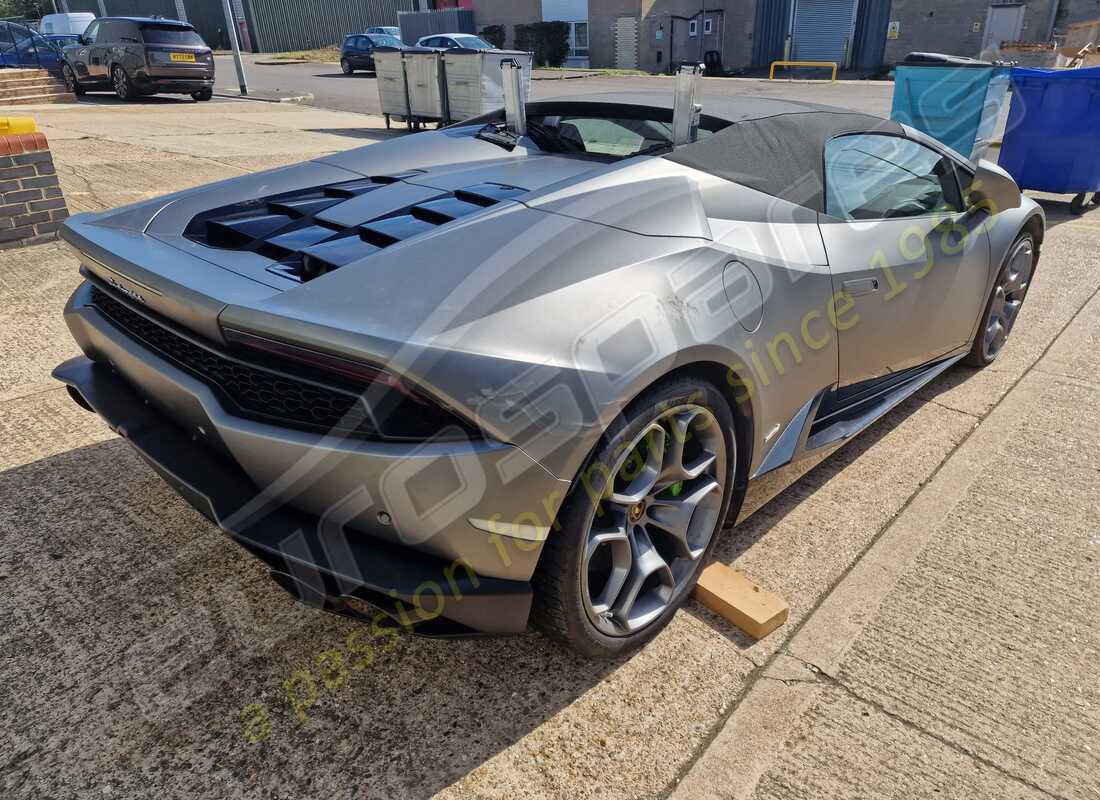 lamborghini 2017 (lp610-4 spyder) with 21,701 kilometers, being prepared for dismantling #5